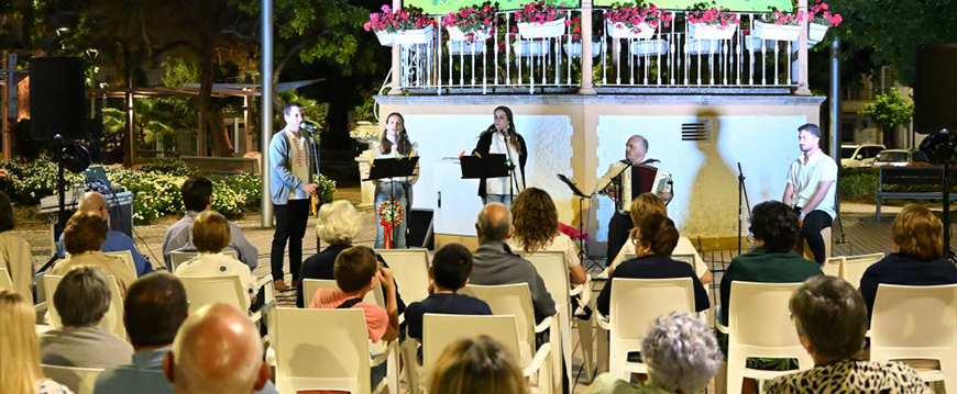 45ª Feira do Livro de Nisa: Grupo Musical "Prenda Dourada" prenda dourada